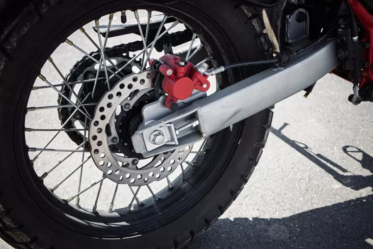 Comment réparer le système de freinage d'une moto de route ?, Ajaccio, Pro Bike'R